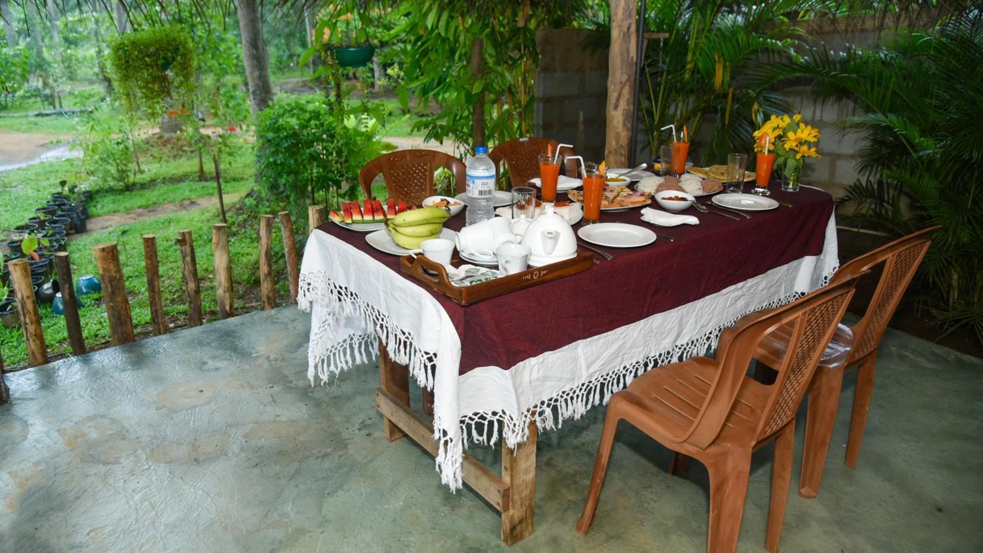 Prem Nadee Homestay دامبولا المظهر الخارجي الصورة