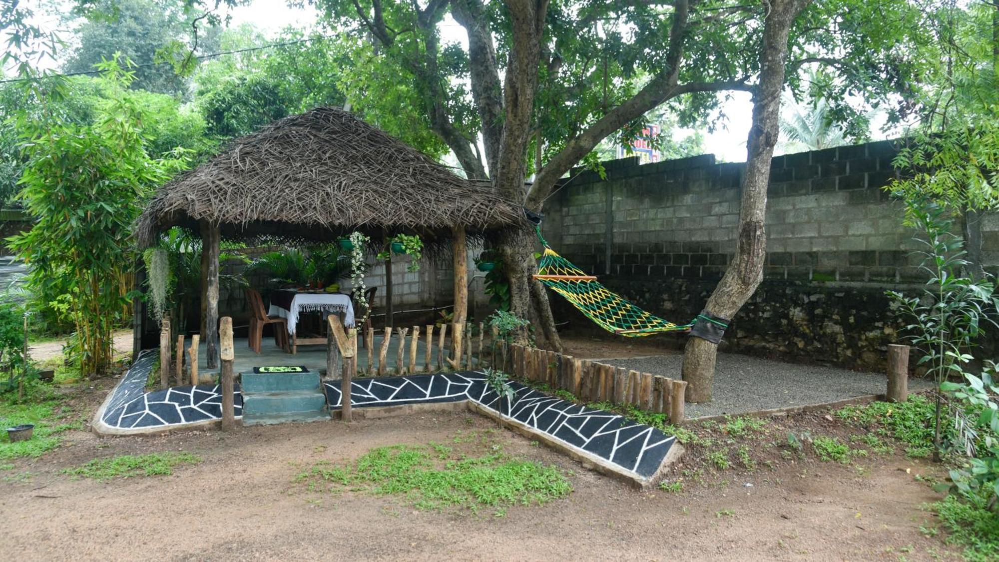 Prem Nadee Homestay دامبولا المظهر الخارجي الصورة